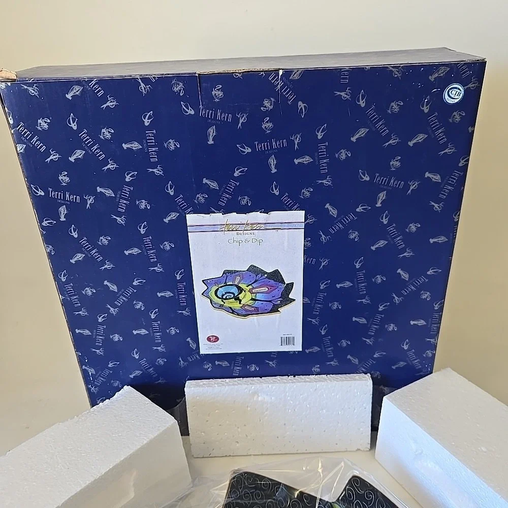 Terri Kern RCS SIGNEDAbstract Round Starry‎ Night Dip Candy Bowl Haunted House